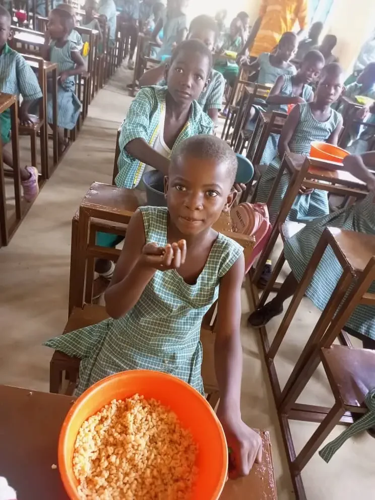 neue Kantine mit Tischen